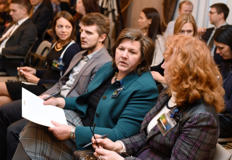 Ekspertu saruna: Vai laiks eiro zonas Finanšu ministrijai? 