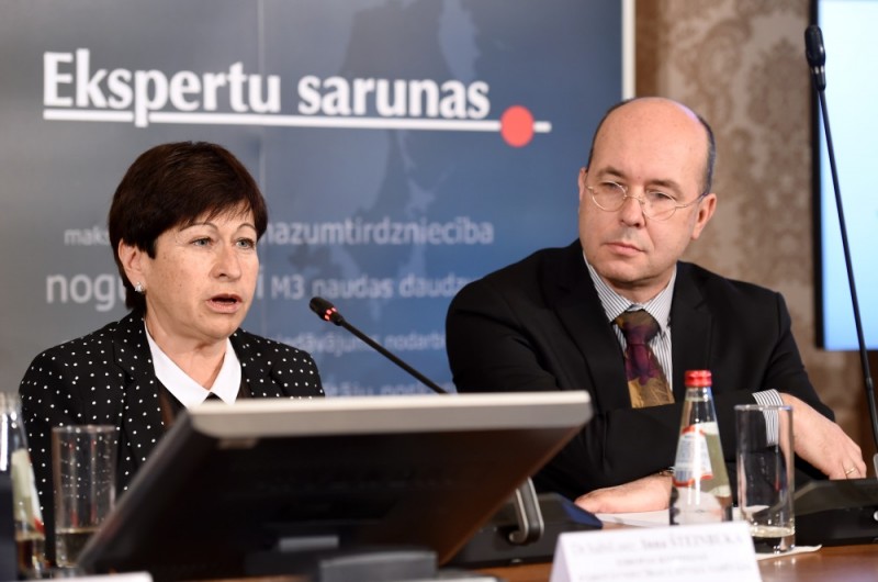 Ekspertu saruna: Vai laiks eiro zonas Finanšu ministrijai? 