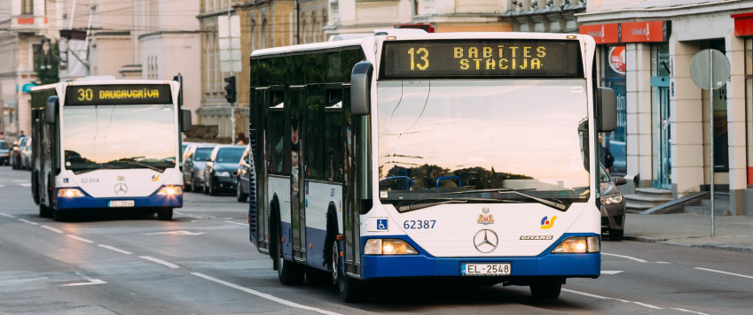 Ilustratīvs attēls autobusi