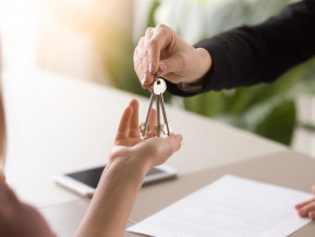 Lending to households shows encouraging trends