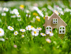 Lending continues on a gradual upward trend