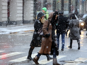 Inhabitants on the street of Riga